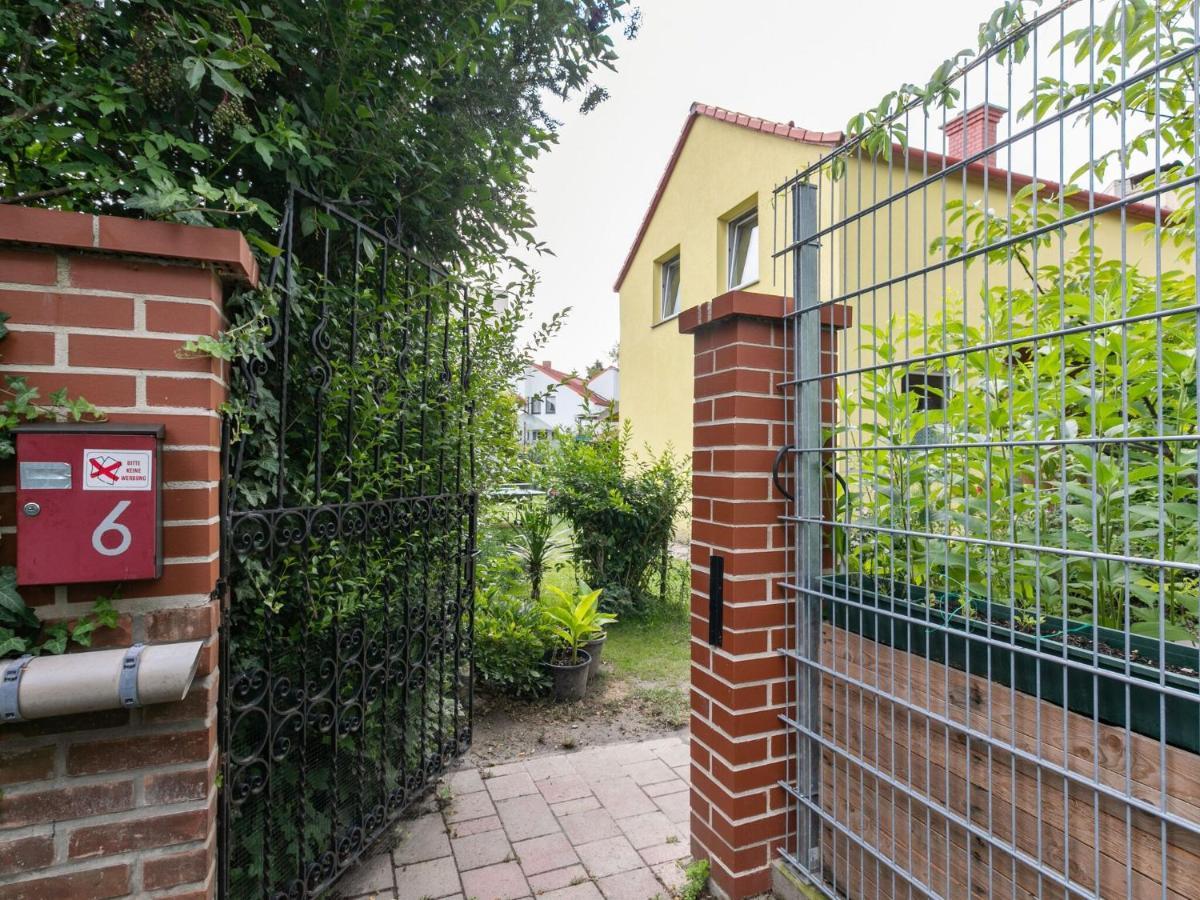 Lively Holiday Home In Wien With Private Garden Экстерьер фото